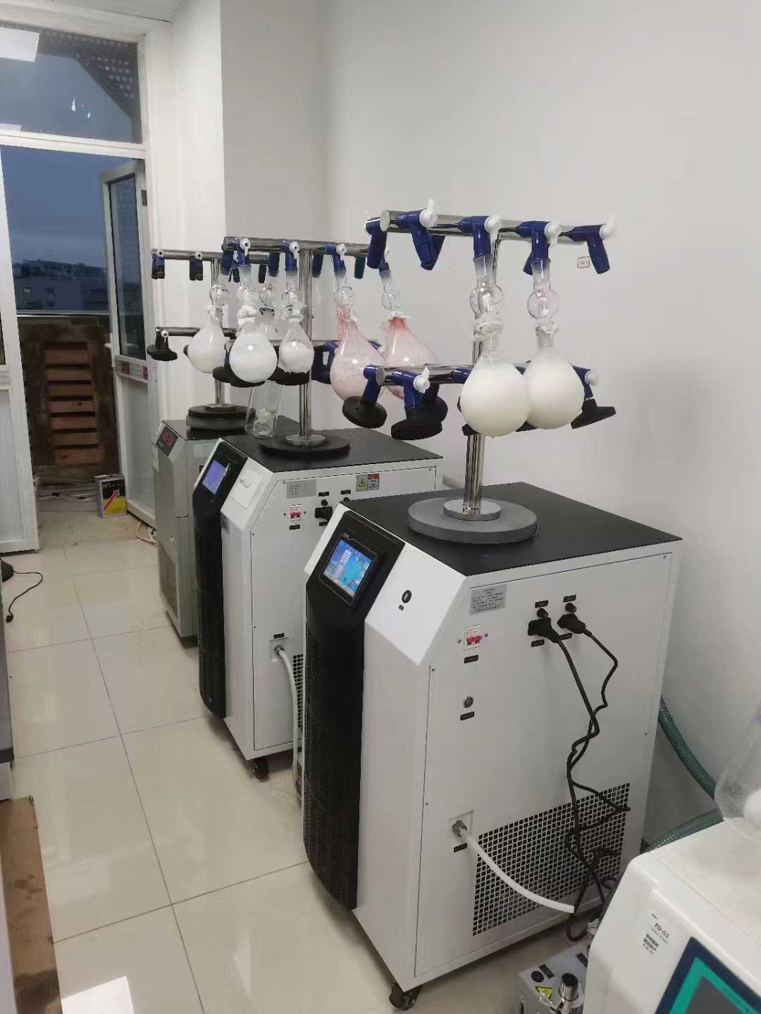 掛瓶型凍干機的應用實例